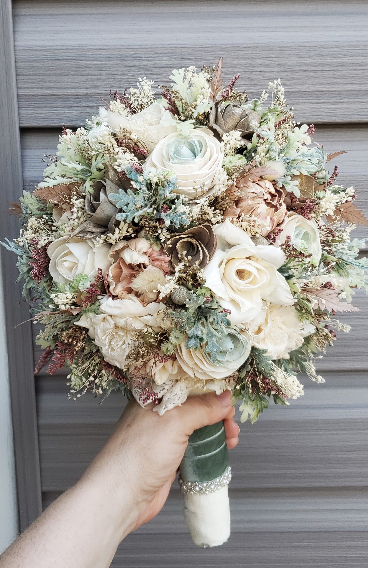 Wood Flower Round Bouquet