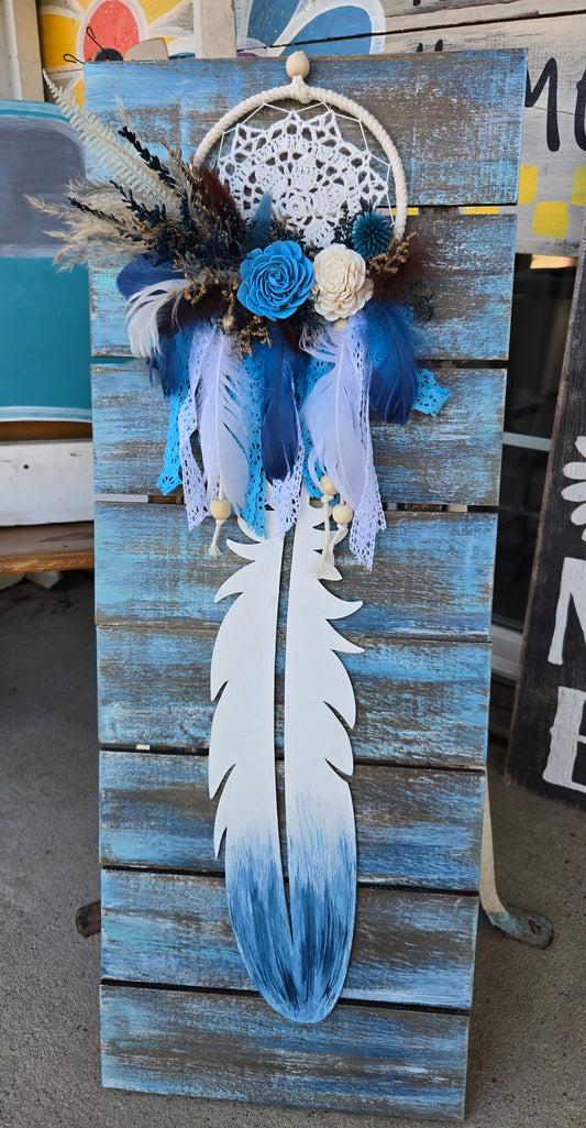 Pallet Wood Feather Wall Decor with dreamcatcher and wood flowers